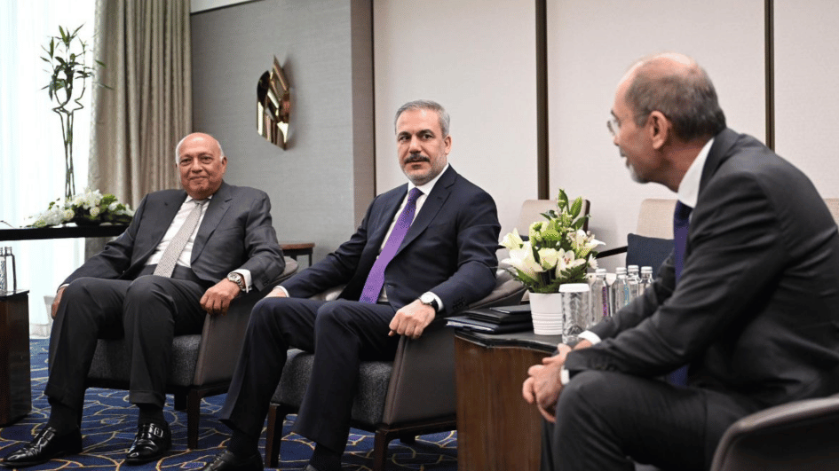 FM attends Riyadh meeting on Gaza ceasefire