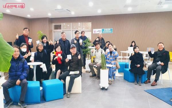 53岁离开主要工作岗位后 大多数韩国老年人希望工作到73岁  第1张