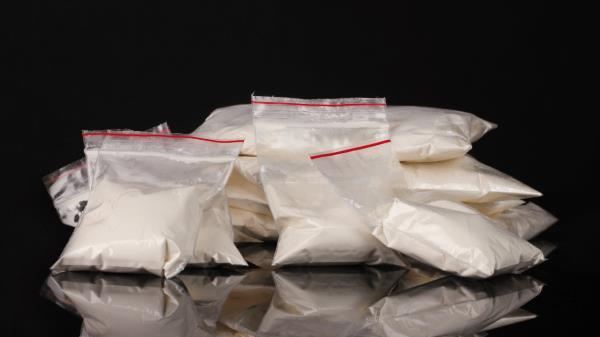 巴丹及薄荷岛行动缴获价值887万比索冰毒并逮捕两人。  第1张