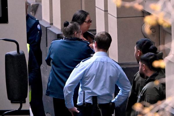 【惊天命案】“蘑菇杀手”被判终身监禁，竟还能假释出狱！
