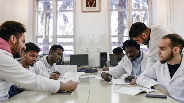 俄罗斯国际学生排名飙升，外媒惊呼：留学新热门竟是它！  第1张