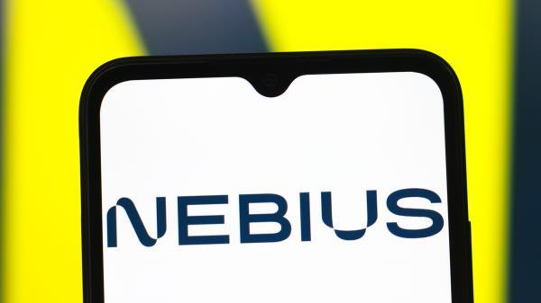 微软数十亿美元AI基建大单引爆Nebius股价，单日暴涨60%！