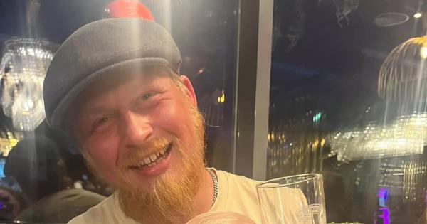 【惊魂一幕！幼童目睹父亲酒馆聚餐遭暴打，血肉模糊现场太揪心】  第1张